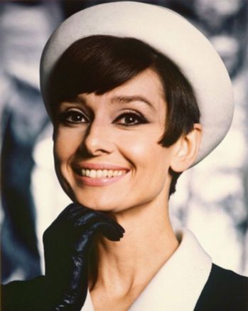 Audrey Hepburn - How to Steal a Million