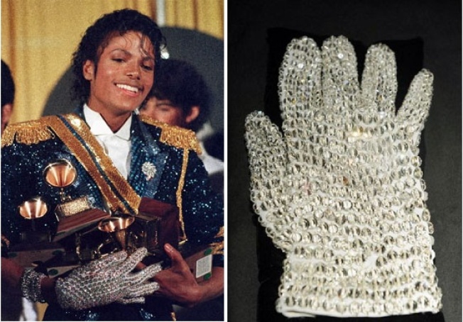 Michael Jackson ai Grammy Awards, 1984, e il guanto da lui indossato in quell'occasione.