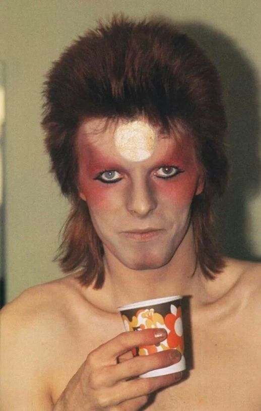 Bowie. Kabuki make up