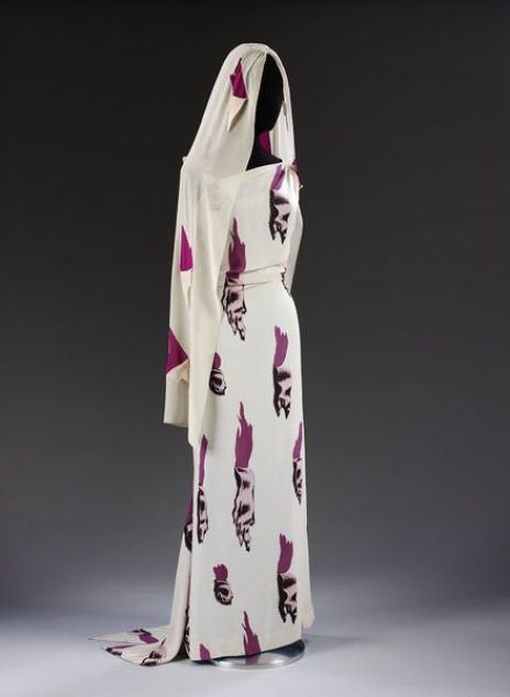 Tears Dress, 1938, Circus Collection, Victoria and Albert Museum, Londra.
