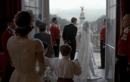 Il saluto dal famoso balcone di Buckingham Palace, dopo le nozze