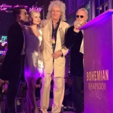 Brian May, Roger Taylor e il cast di Bohemian Rhapsody