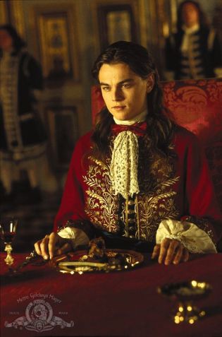 Leonardo di Caprio in La Maschera di Ferro, 1998